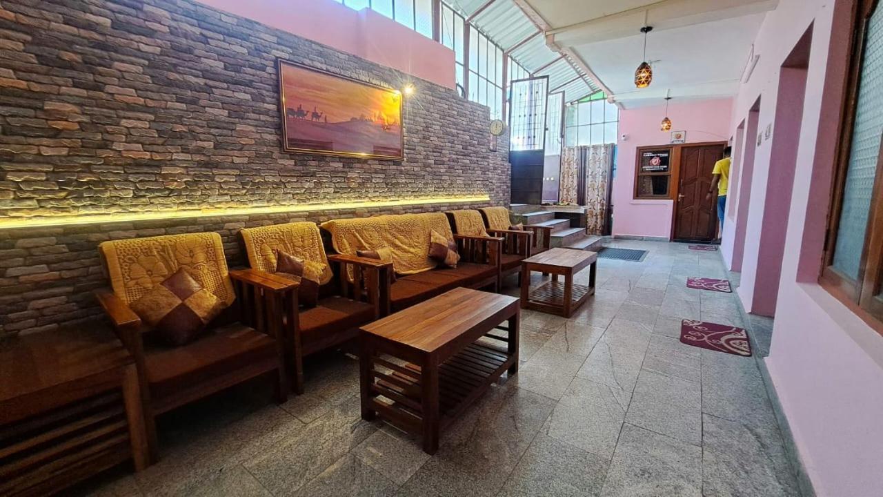 Sona Holidays Inn Кодайканал Экстерьер фото